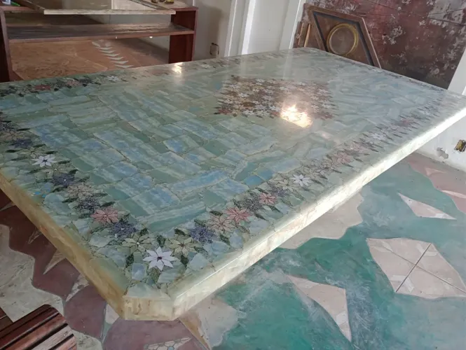 Mesa de pedra Ônix verde