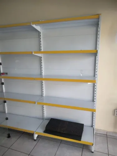 PRATELEIRA / GÔNDOLA DE AÇO PARA COMÉRCIO - ÓTIMO ESTADO