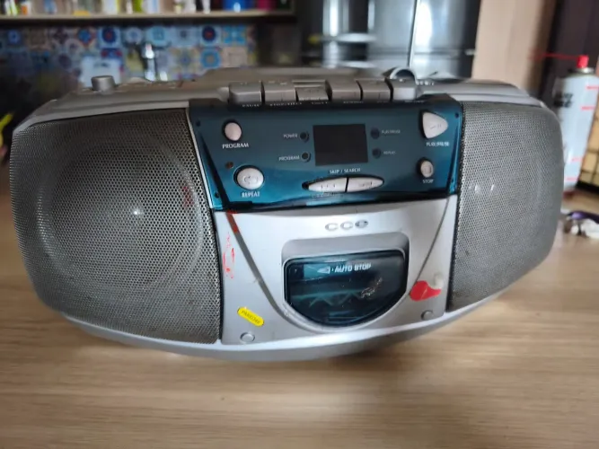 Rádio Toca fita e CD 