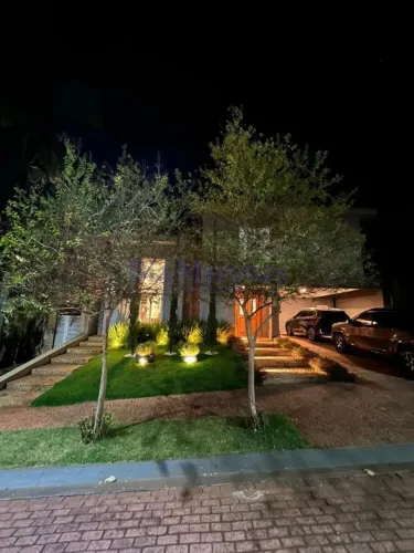Casa em Condomínio 364m² 3 suítes para vender e alugar no bairro Jardim Botanico Condomini