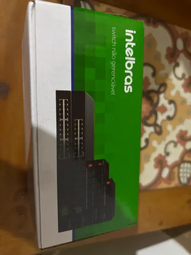 Switch Intelbras SI 110F Não Gerenciável - Novo na Caixa