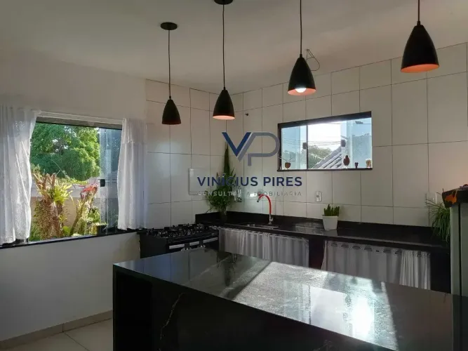 À venda casa em alvenaria com teto rebaixado em gesso na Vila Verde