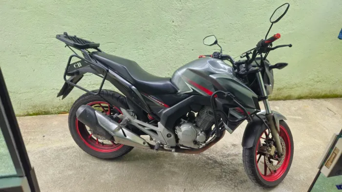 CB Twister 