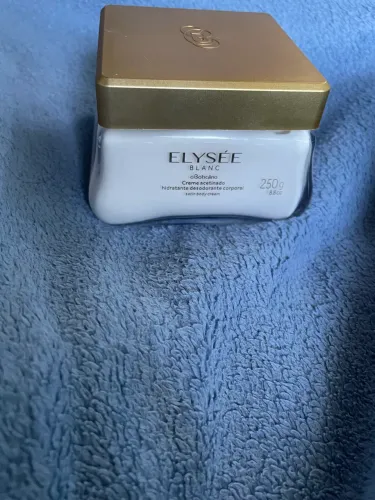 Creme acetinado 