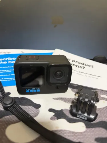 GoPro Hero 11 Black Perfeita + Acessórios / Impecável