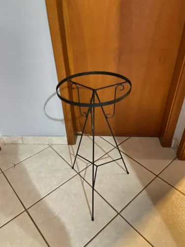 Suporte de Ferro para Vaso de Planta - 60 cm