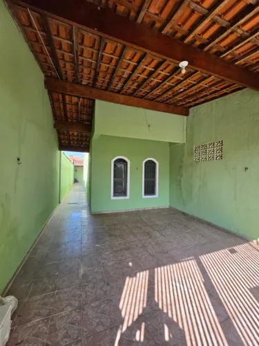 Sobrado no Jardim Del Rey com Sacada e Pronto para Morar (Financia)