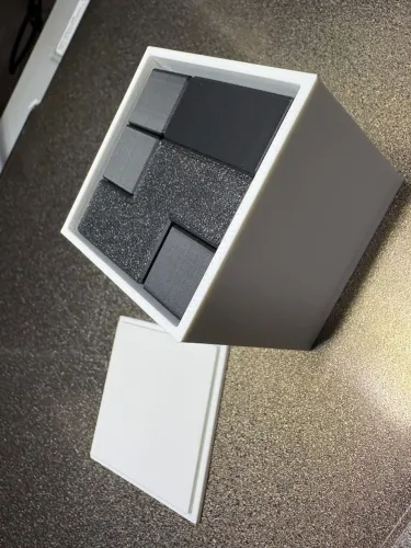 Quebra cabeça cubo com caixa