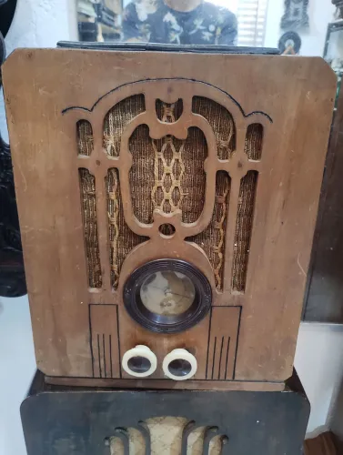 Rádio antigo Valvulado 