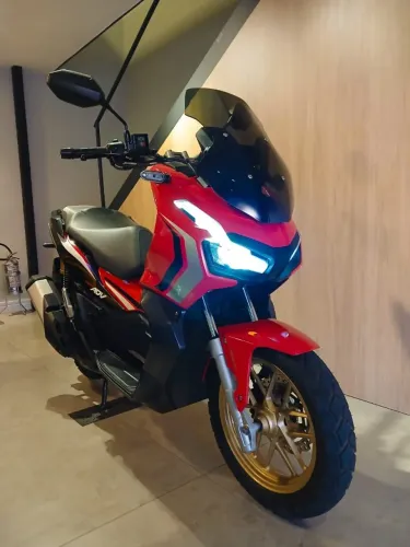 Honda ADV