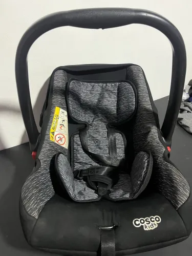 Cadeirinha bebê conforto 