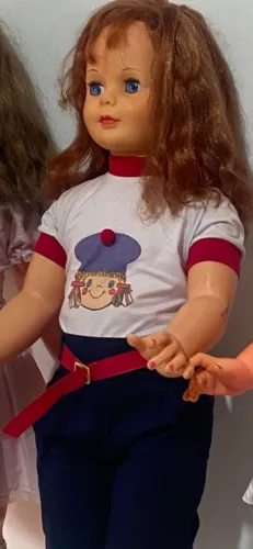 Boneca amiguinha antiga