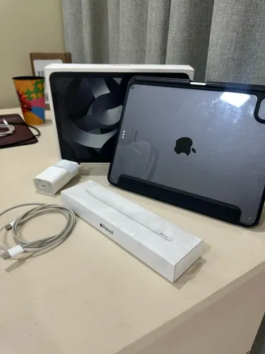 iPad Air de 10,9 polegadas (Wi-Fi, 64 GB, Cinza-espacial)