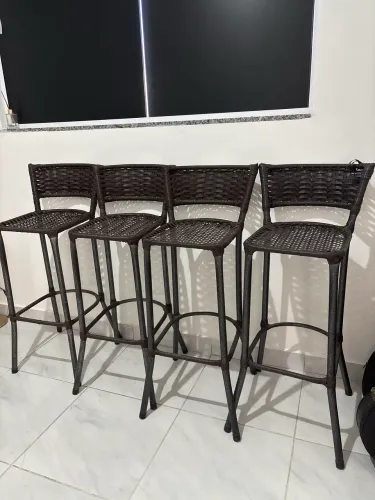 VENDO 4 CADEIRAS ALTAS