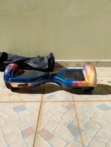 Hoverboard Edição Galáxia + Carregador + Maleta de Transporte