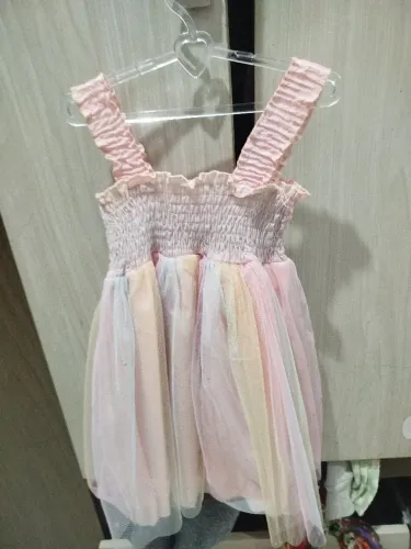 Vestido arco íris 10 meses até 1 ano
