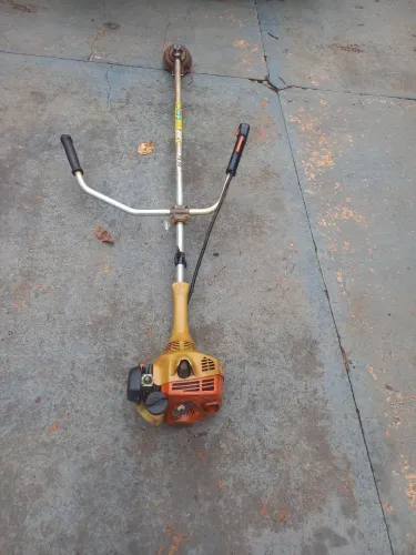 Rocadeira sthill  fs 55  com defeito 