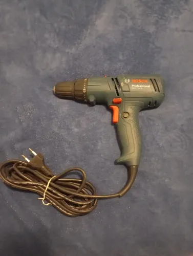 Furadeira/parafusadeira Bosch profissional 