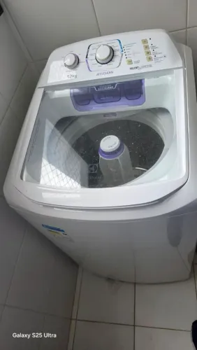 Lavadoura Electrolux 12KG, 127V, em ótimo estado 