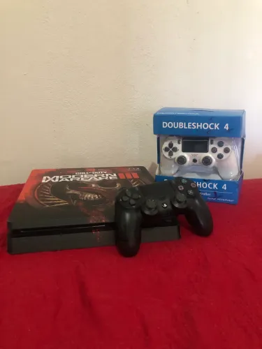 Ps4 slim 1 terá 