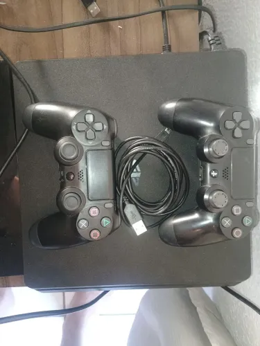 Ps4 500 GB