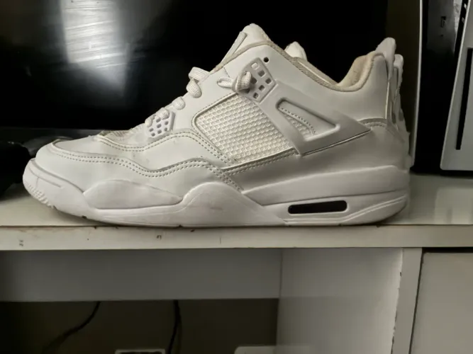 Jordan 4 pure money- branco