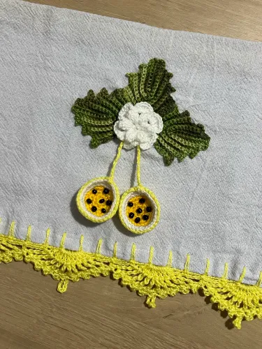 Pano de prato de fruta maracujá de croche e bordados novo