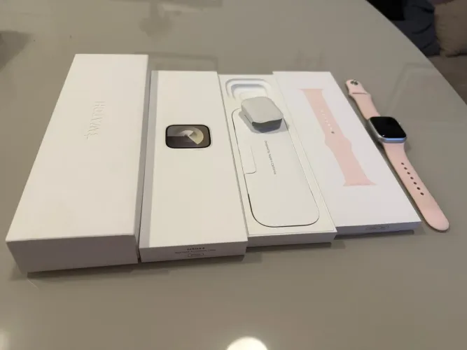 Apple Watch Series 9 41 mm Starlight - Comprado nos EUA
