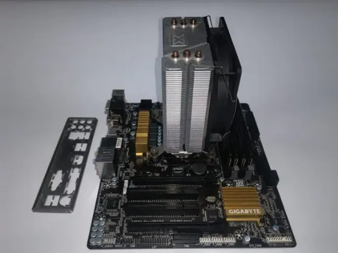 Kit Upgrade Intel i3 + Gigabyte H97 + 16GB G.Skill + Air Cooler Xigmatek
