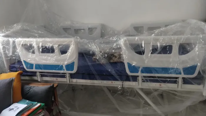 Cama hospitalar.