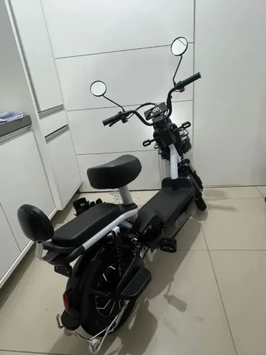 GHIS SCOOTER ELÉTRICA 2026