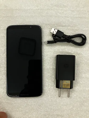 Motorola Moto Z3 Play 4GB RAM 64GB + cartão 32GB ? Impecável