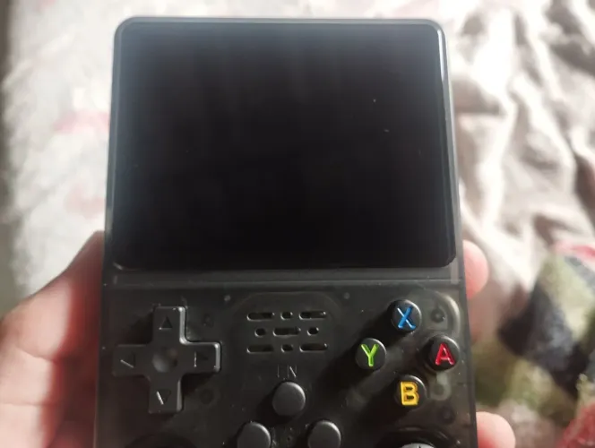Console Portátil R36S (Sem Cartão de Memória / Sistema)