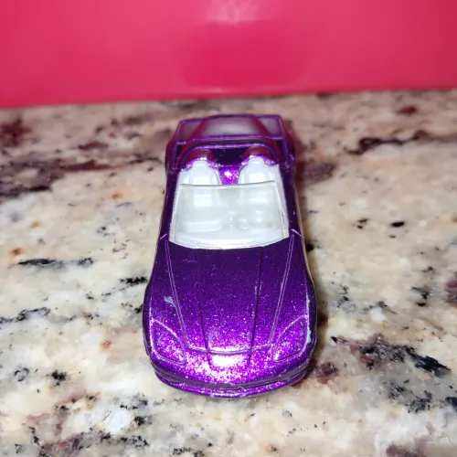 Hot Wheels Corvette C6 Conversível - Roxo Metálico