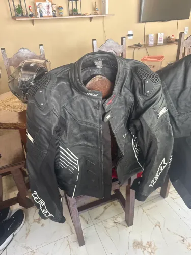 Macacão Tex pro pista + Capacete Chalenger F. Ls2