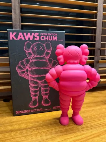 Boneco Kaws Chum Open Edition Rosa Original