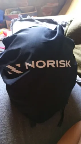Capacete norisk flow