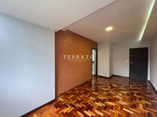 Apartamento Reformado no Alto - Caxangá | Próximo à Feirinha e Comércio Local!