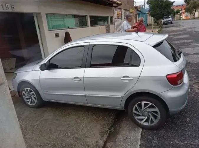 Volkswagen Gol Geração IV Trend 1.0 8V MI Total Flex Mec. 2P 2012