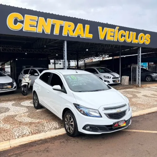 Chevrolet Onix Hatch LTZ 1.4 8V Flex Power Aut. 4P 2016