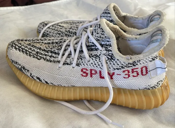YEEZY BOOST 350 V2 - MODA MASCULINA (39)