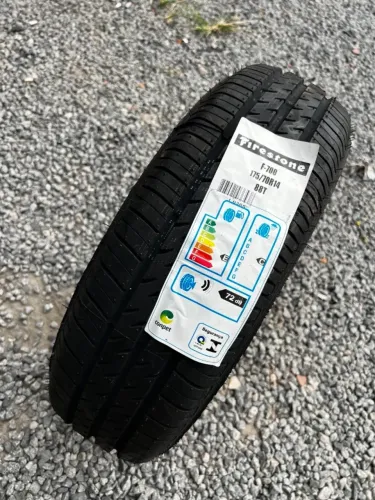Pneu 175/70r14 Firestone F700 Tenho Apenas 1 Unidade - R$ 375.00