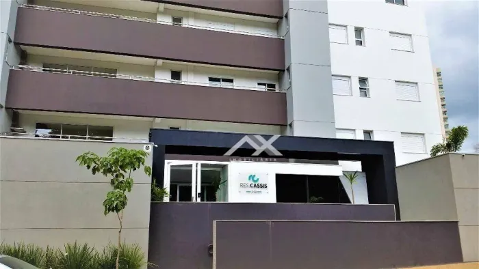Apartamento com 1 dormitório para alugar, 52 m² por R$ 2.720/mês - Residencial Cassis - Ba