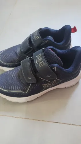 Tenis infantil azul marinhoTamanho 33
