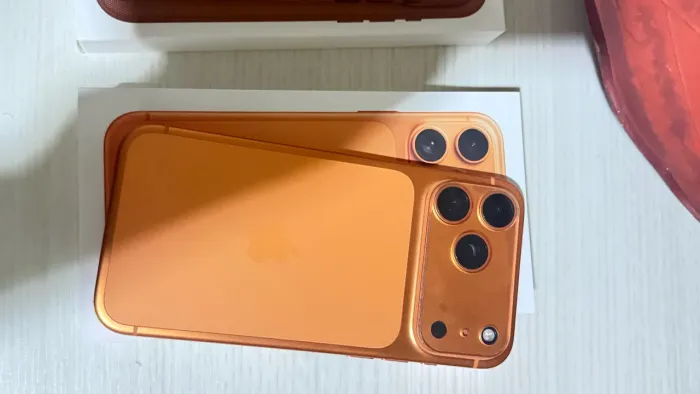 iPhone 17 Pro Max 512GB Laranja | Bateria 100% | Impecável