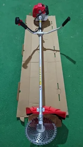 Roçadeira a Gasolina Motor 2T 43cc C/ Lâmina e Carretel de Nylon - Toyama (Novo)