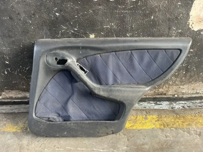Forro De Porta Traseira Direita Fiat Marea Sedan 99-06