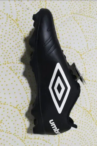 Chuteira de Futebol Umbro Campo _TAM. 40/41/42/43/44