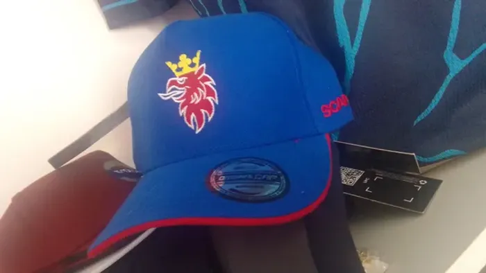 25 cada