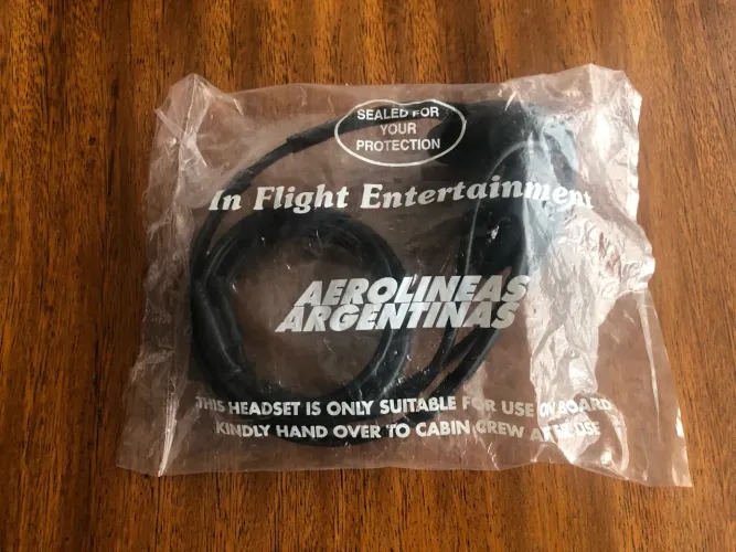COLECIONADOR - Fone de ouvido Aerolineas Argentinas